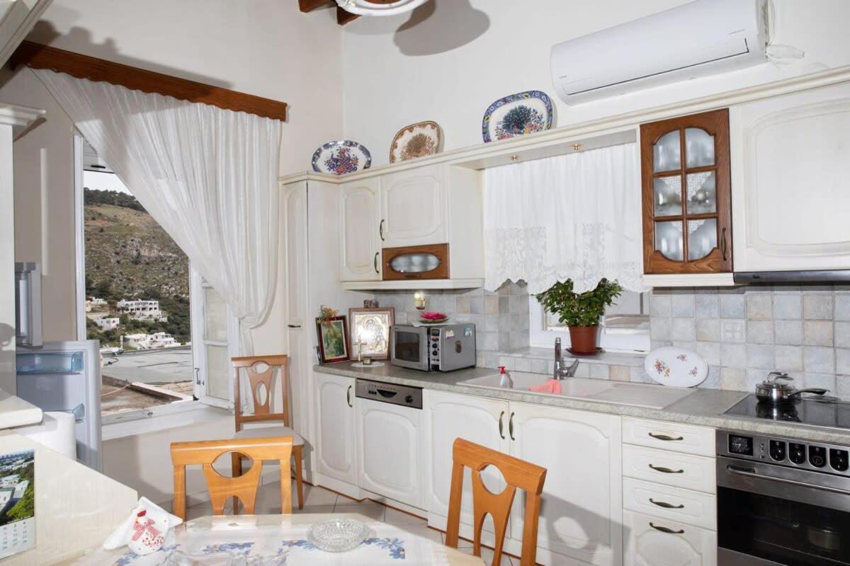 Neoclassical Splendor Unique Experience In Leros Panteli Exterior foto