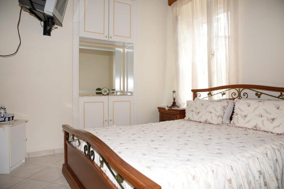Neoclassical Splendor Unique Experience In Leros Panteli Exterior foto