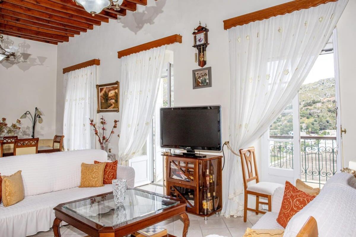 Neoclassical Splendor Unique Experience In Leros Panteli Exterior foto